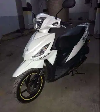 Scooter Suzuki