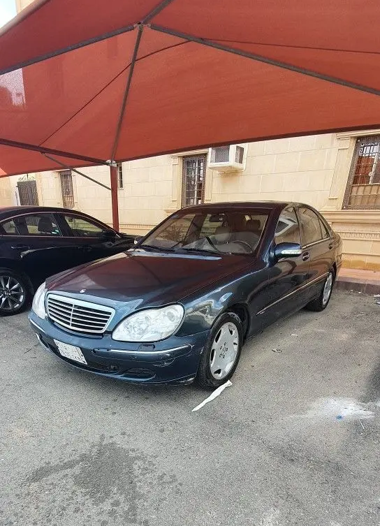 للبيع مرسيدس s320 موديل 2000