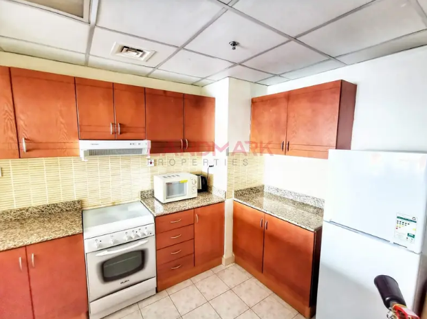 Furnished 1 Bedroom in Lakepoint For AED 42.5K