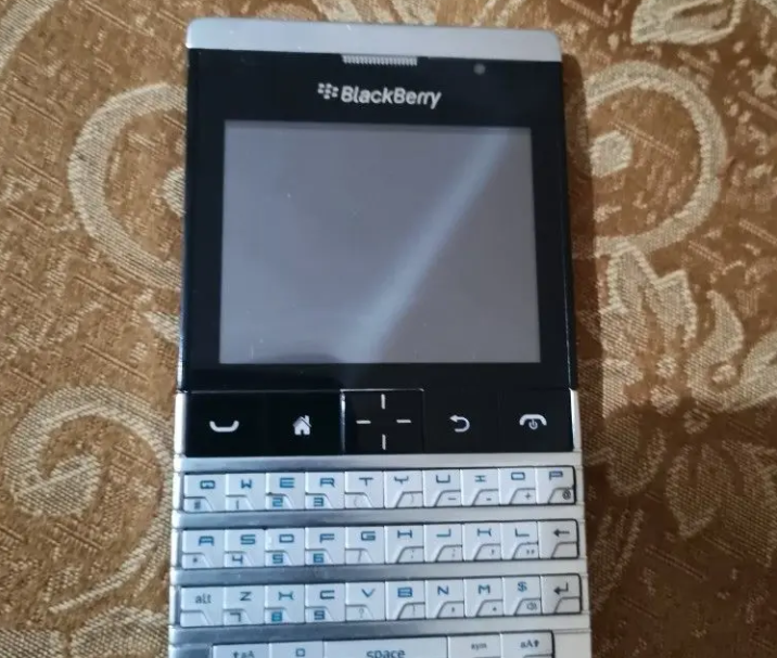 بلاك بيري برش شبه جديد للبيع