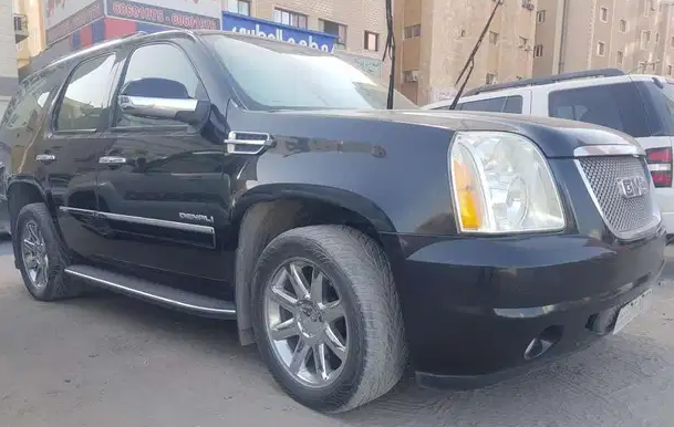 GMC Denali 2010

Low milage
Non accidental
Gear and engine perfect condition
2nd owner
Single hand used