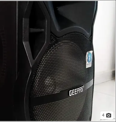 سماعات مكبر صوت بلوتوث Bluetooth speaker Headsets
Used headphones Their use is very little For its lifetime bluetooth with Remote control very clean and without defects With Mike for free