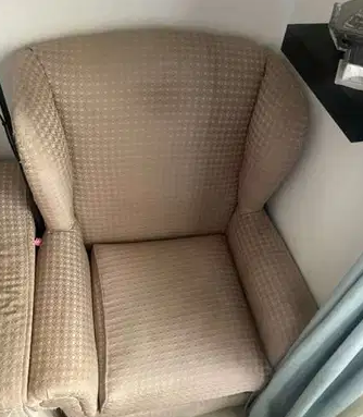 كنبتين وكرسي
للبيع طقم كنبات 3 قطع
كما موضح في الصوره
التواصل واتساب60061511
&rlm;For sale sofa set 3 items
&rlm;Whats app please60061511