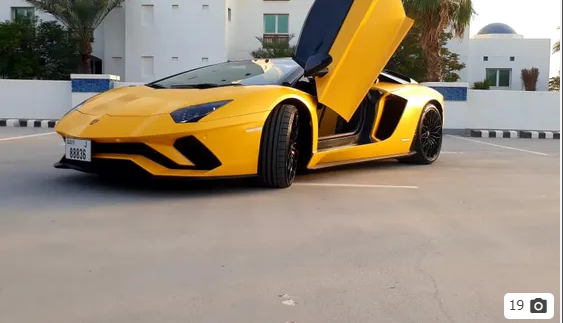لامــبورجيني افـنـتادور رودســتر 2020 للايجار