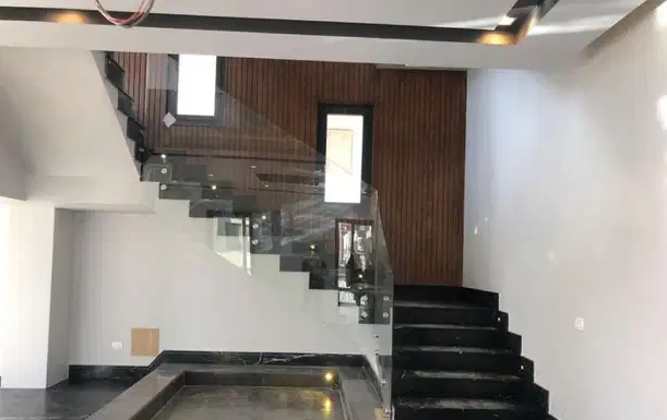فيلا مستقلة ٣٨٠متر