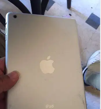 IPad 16 g