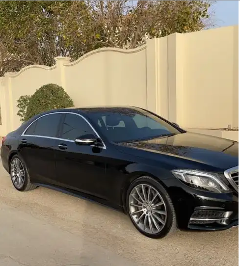 للبيع مرسيدس S400 2015 وكاله بدون حوادثS400 خليجي زر واحد
كت AMG 
اللون الخارجي / أسود 
اللون الداخلي / جملي
الموديل/ 2015 
العداد /128000 تحت الاستخدام 
المواصفات / 
- محـرك 6 سلندر 
- قير أوتوماتيـك...