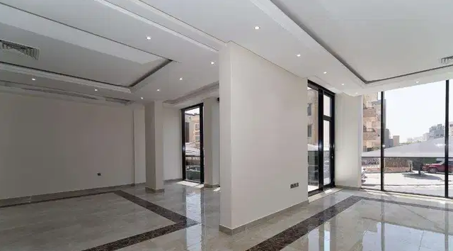 Salwa - 4 Bdr duplex w/common s.pool
Nice duplex apartment in Salwa, Kuwait.

Ground floor &ndash; spacious living and dining area, kitchen, guest toilet, maid&rsquo;s room w/shower.

Basement &ndash;...
