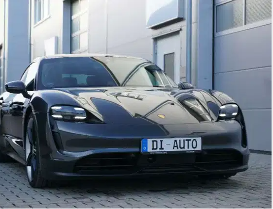 Porsche Taycan 4S 2021