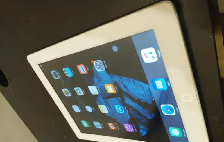 Apple ipad 3 16GB (10inch)