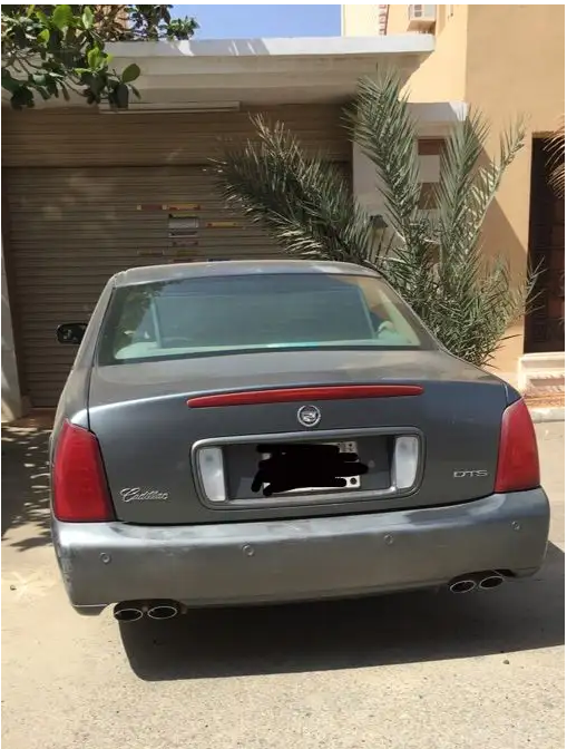 كاديلاك DTS 2004 للبيع تشليح او على حالتها
السيارة: كاديلاك - DTS مع كاميرا الرؤيا اليليه وفتحه سقف 
الموديل: 2004
حالة السيارة: مستعملة
القير: قير اوتوماتيك
نوع الوقود: بنزين
الممشى: 163
السياره واقف...