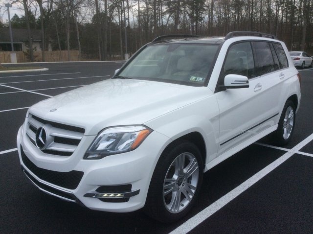 For sale Mercedes Benz GLK 350 4Matic 2015 Neat &amp; clean interior and exterior)
Regular maintained, No accident history, Split-bench Third row seats
Dual AC with excellent cooling.

contact for mor...
