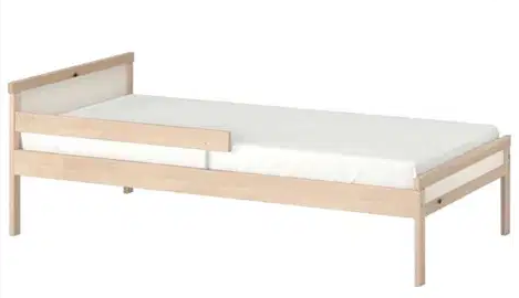 Kids bed with medical mattress

Excellent condition