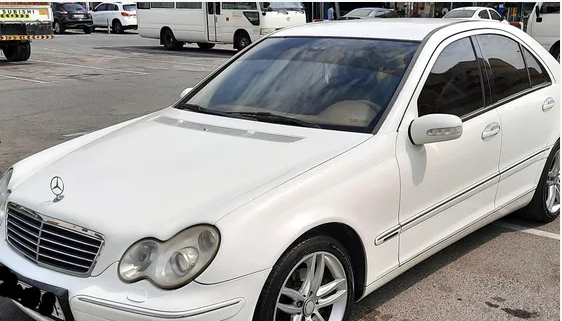 Mercedes 2003 C240 GCC
