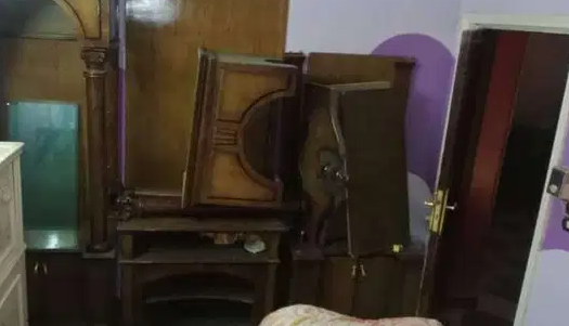 مكتبه خشب زان علي الطراز الروماني
