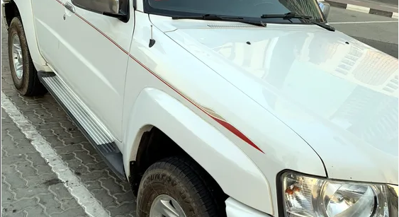 Nissan Patrol Safari 2010 uplifted to 2017 For Sale

Nissan Patrol Safari 2010 uplifted to 2017 For Sale. Bo accidents. Original paint. Rta pass paper attached

الإضافات : مثبت سرعة....كاميرا خلفية......