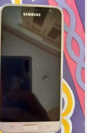 Samsung j 3
حاله جيده تاتش جيد جدا ليس مفتوح من قبل يقبل خطين وكرت ميموري