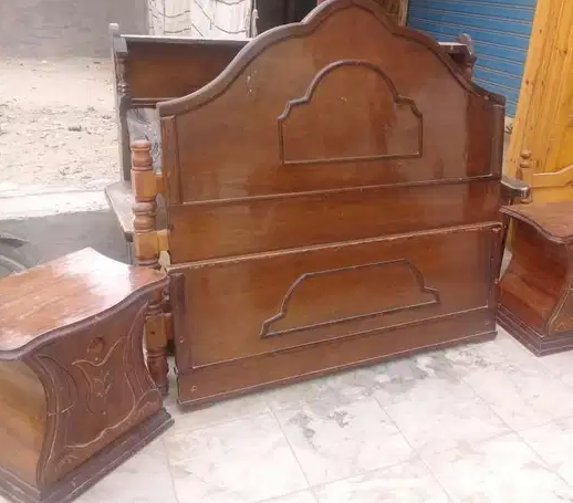 سرير ١٥٠س بالملل عموله بسعر مغري جدا
 لوقطه بسعر مغري جدا فرصه للجادين فقط