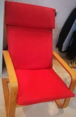 Chair+small table

IKEA chair very comfortable with small side table ,all used condition, chair have removable cover in case need wash ,in the back of cover little bit cut can be fixed if disturbing,a...