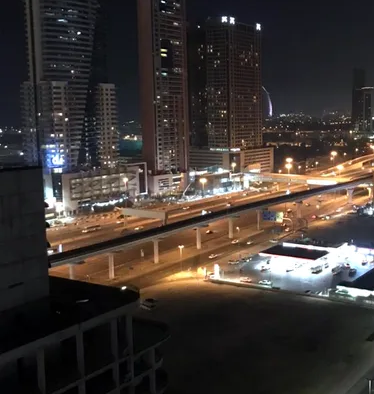شقق وغرف سكنية  بدبى للايجار
