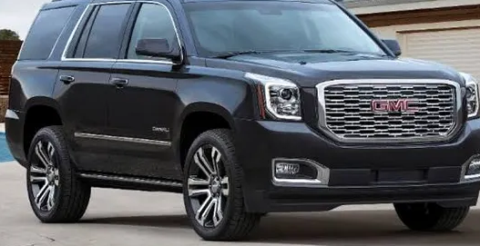 GMC XLT Top of the Top 2017
Canada specific no accidents extra large full option 6.2 V8 . Headup display chair AC Perfect condition only 50,000 kilometers used Price 165k negotiable Contact me by Wha...