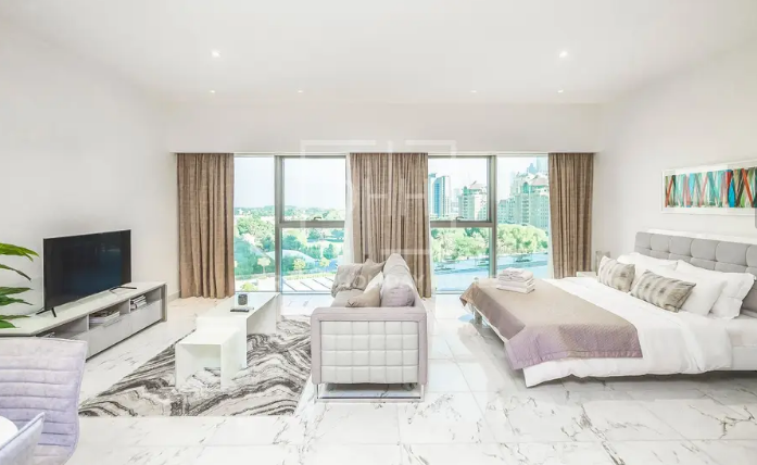 Close to Town | Studio Central Park | DIFC

DI-CP-ST






Upgraded large studio apartment in the business district of DIFC. Beautifully furnished and decorated studio has leisure and sleeping areas a...