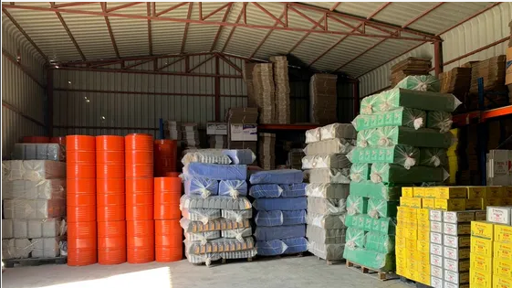 مصنع زيوت سيارات و محركات / car oils and engine manufacture

السعر 2,500,000 درهم للبيع مصنع زيوت في الشارقة &ndash; الصجعة: &bull; مساحة 20000 قدم &bull; يحتوي على شبرات عدد (3) 210م2، 60 م2، 72م2 &b...