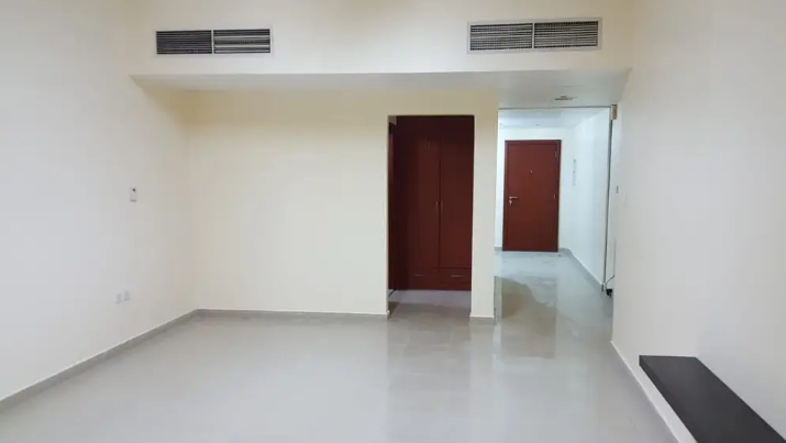 Hot Offer Studio Apartment For Sale In Horizon Tower

Grab Deal Massive Studio For Sale In Ajman Horizon Tower
Bua: 669sqft Best Layout. 
Studio For Sale In Horizon Tower with an existing generating i...