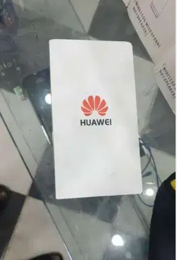 Mate 10 Pro (64/6)
حاله كسر زيرو بدون خربوش واحد الجهاز جايبه من بره و شيلت السيريال من عالكرتونه علشان الجمارك الجهاز معاه حاجته كلها الاصليه سماعه و شاحن مساحه 64 رام 6 معاه جراب للبيع فقط