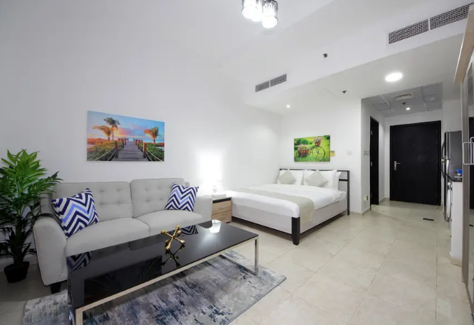Amazing brand new fully furnished Studio in JVC

Your Keys Holiday Homes would like to present to you a beautiful and cozy a Studio with WiFi in the heart of Jumeirah Village Circle, Diamond Views1, D...