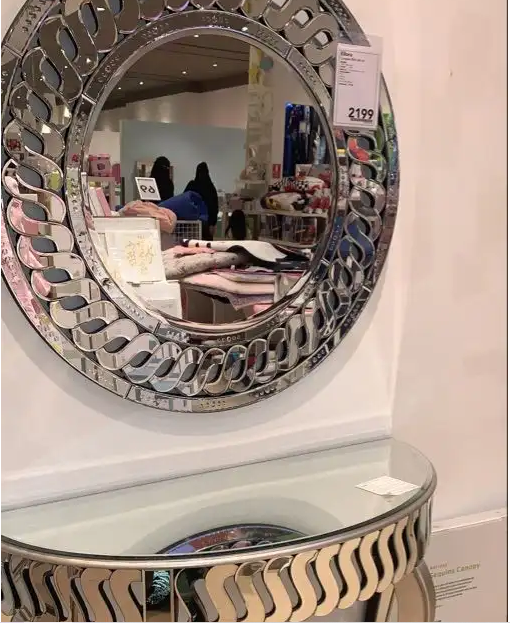 مدخل زجاجي