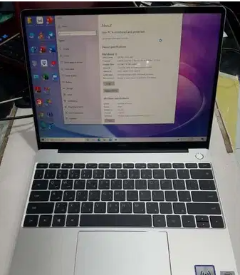 Huawei Matebook 13
Huawei matebook 13
Core i5(10th generation)
8GB ram
512ssd
13inch
Used only 6months
Huawei 11month warranty
Original windows
Little scratches