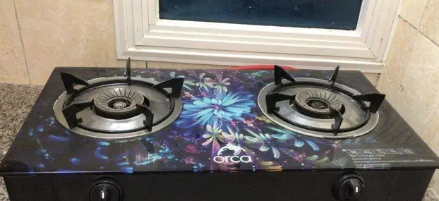 2 burner gasstove with italian regulator and pipe