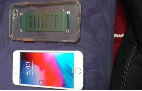IPhone 6 64 gb
100%battery,
Good condition
No box
Only home button problem