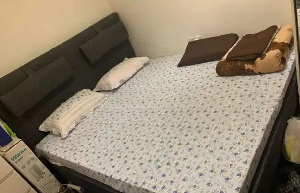Double Bed with Mattress For Sale

Bed size is 180*200
Low height
Cloth material
Ideal for families with small children
Mattress - Al Baghli