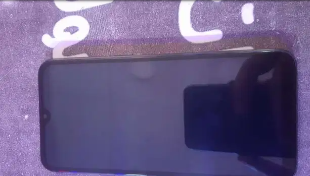 Oppo A1K
الجهاز مغير نص قبل كده بس شغال عشره علي عشره بدون مشتملات