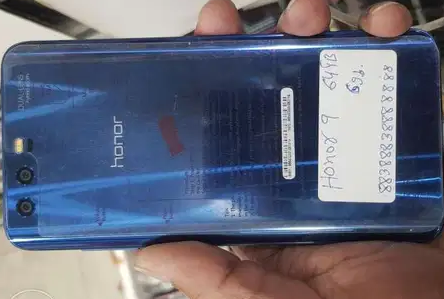 Honer 9 used 64gb ram 6gb blue color
Good condition
Box and charger
& earphone