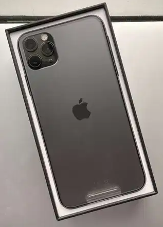 I phone 11 pro Max 256 giga
For sale only iphone 11 pro max 256 GB space grey as new with all original accessories and box used 4 months with no dent or scratch still in warranty
For contact99194783