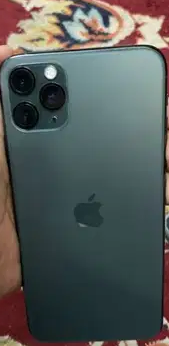 I phone 11 pro max
I phone 11 pro max like new 512gb with box charger
