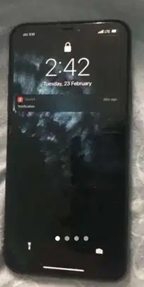 Iphone 11 pro max 256gb
With brand new accessory
Battery 93%