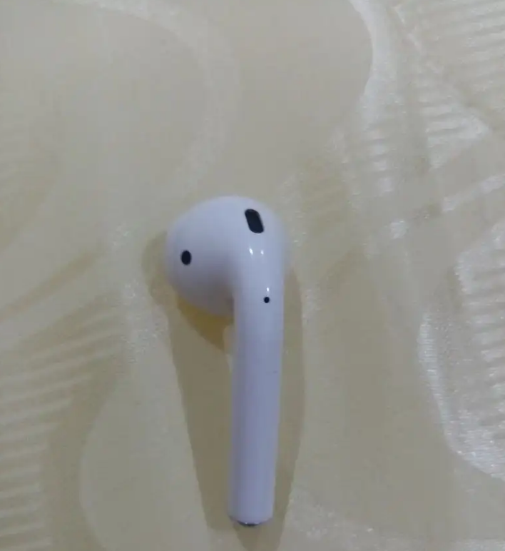 سمعات أبل اليسار
سماعه نضيفه