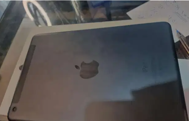 Ipad mini 1 بيشتغل عليه خط عادي ومساحه 32
الجهاز زيروووو بمعني الكلمه مفيش عيب
معاه كل مشتملاتو
بيشغل خط
مساحه 32جيجا
كرتونه وشاحن