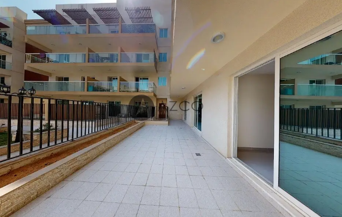 Must See | Must Own | Lifestyle You Want | Massive
AZCO REAL ESTATE BROKERS LLC is excited to bring you this "faithful to local modern design traditions", lateral apartments with a delightfu...