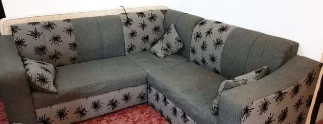 Sofa sets
Good condition
67681681