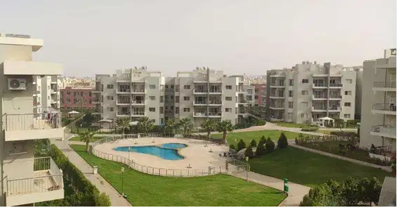 شقه للايجار كمبوند the address فيو مفتوح z2
apartment for rent compound the address

يوجد بالكمبوند
( 5 حمام سباحه + نادي + كيدزايرا + جيم + حضانه + ماركت + مطعم و كافيه )
شقه 3 غرف + 2 حمام