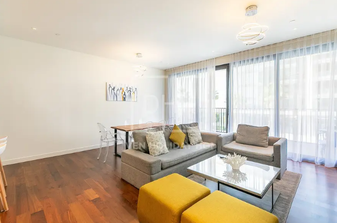 Cosy and Vibrant 2 Beds City Walk

Fully furnished 2 bedroom apartment in City Walk Building 12. Situated along the main boulevard this elegant property is furnished with modern interiors &amp; wooden...