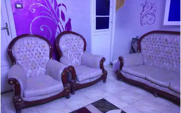انتريه
انتريه مستعمل كنبه واربع كراسى حاله جيده