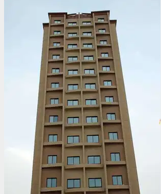 شقة واسعة غرف كبيرة للإيجار عزابي وشركات