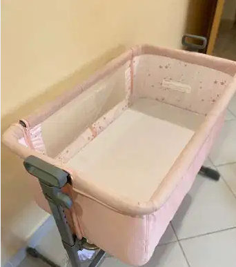 Baby crib/ bed for 15 Kwd
Baby bed in excellent condition. Almost new can be attached to bed for co-sleeping. Extra sheets can be given for free.