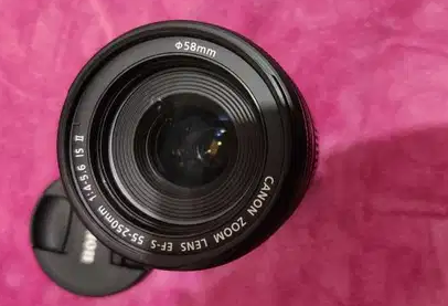 Canon lens 55:250 mm good condition brand new
Canon 55:250 mm lens new condition